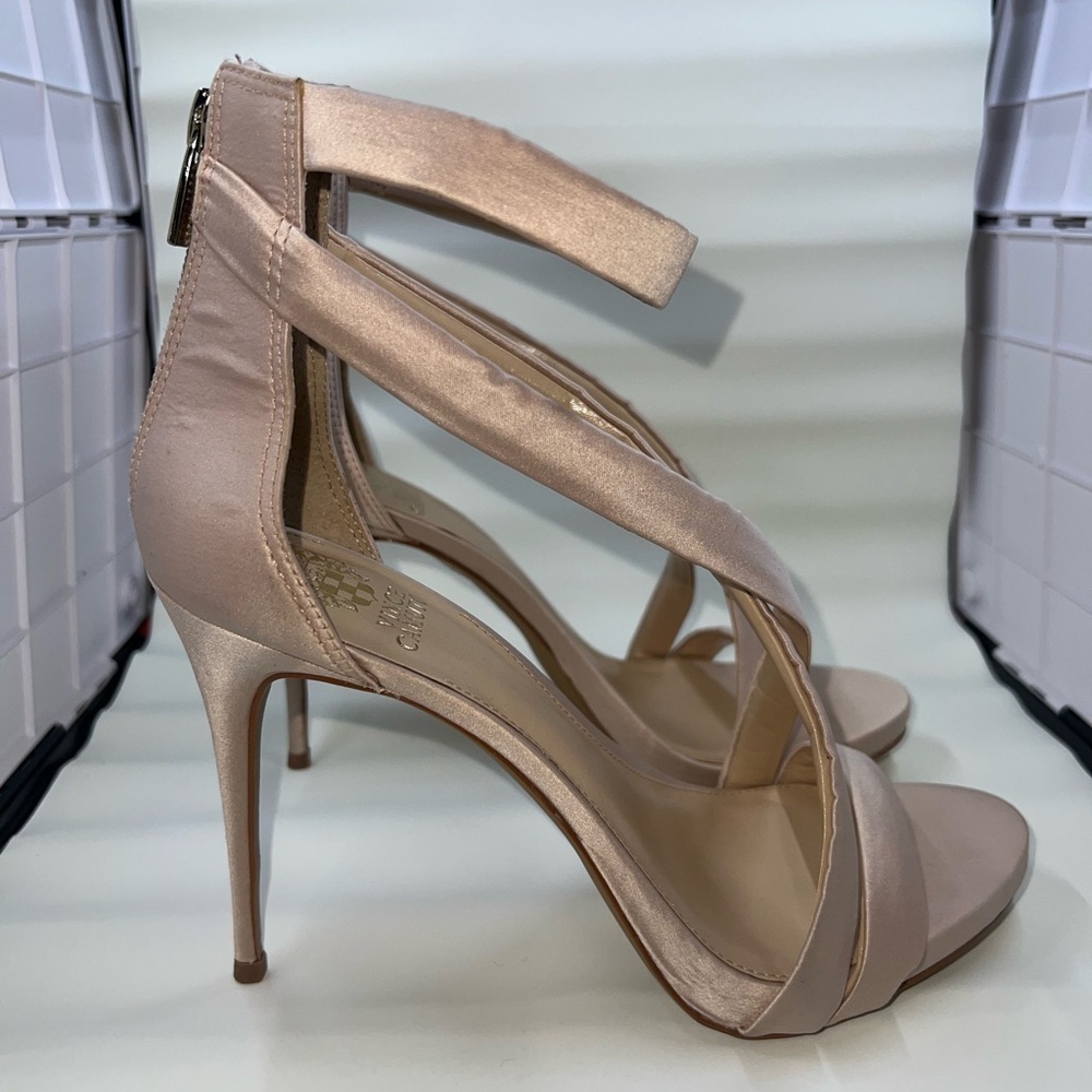 Vince Camuto Women's Devinhara High Heel Dress Heeled Sandal - Picture 5 of 7